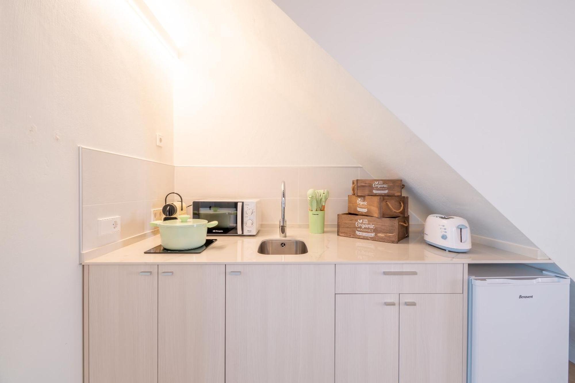 Apartment 32 1