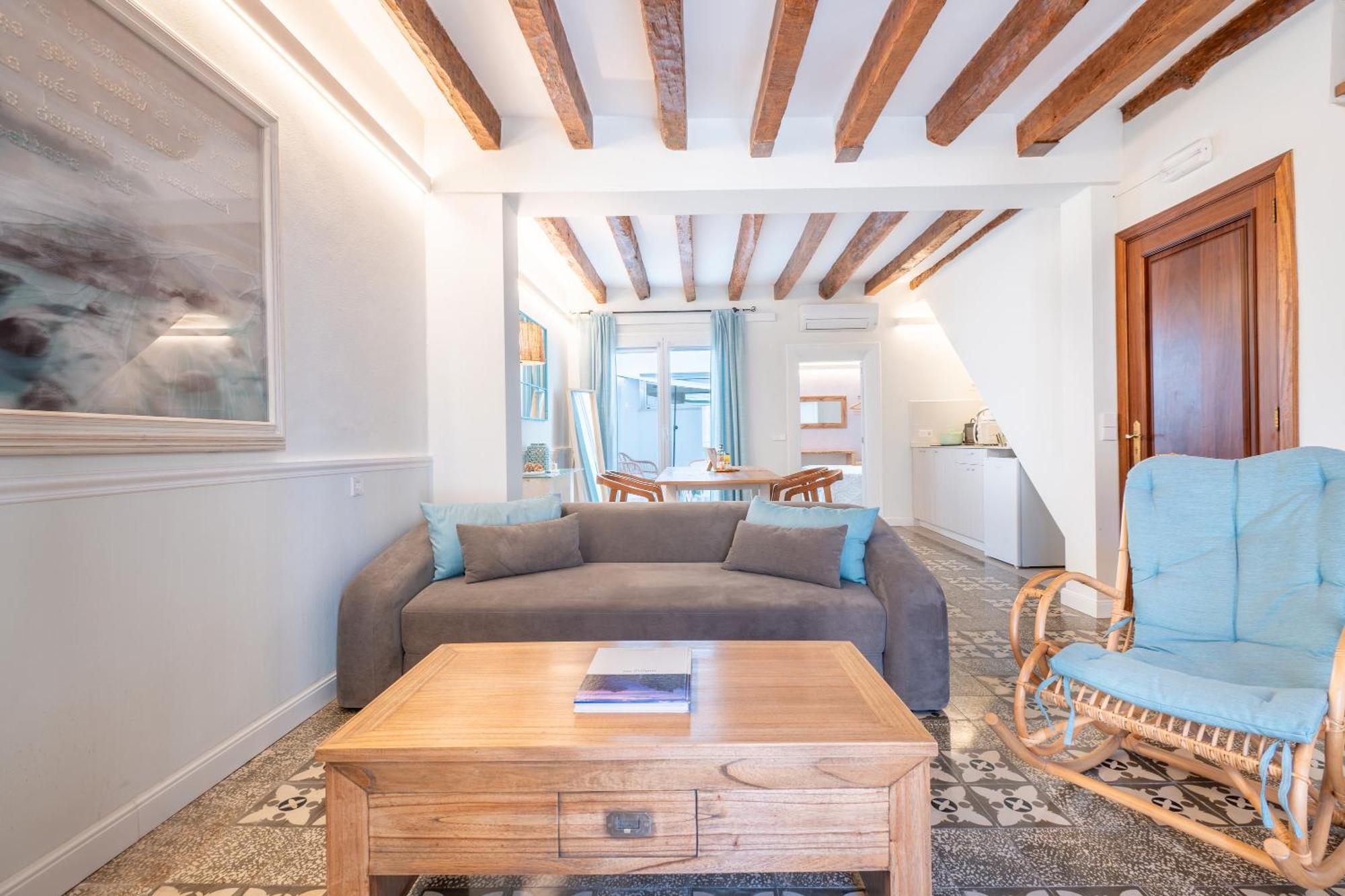 32 1 Apartment *